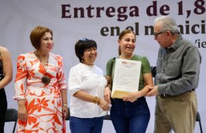 Certeza jurídica patrimonial para más de 25 mil familias en Sinaloa: Rocha entrega otros 1,825 títulos de propiedad