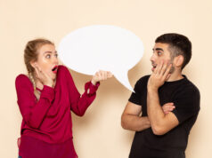 El arte del chisme: la ciencia revela el esfuerzo cognitivo detrás de los rumores