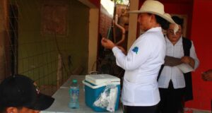 Refuerzan vacunación contra el sarampión en Juan José Ríos con más de 1,400 dosis aplicadas