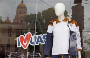 Invita la UAS a adquirir los uniformes oficiales en las Tiendas Universitarias y evitar la piratería