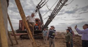 Supervisa Gobernador Rocha avances de construcción del puente Bellavista-Boca del Río-Las Glorias