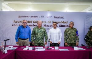 Anuncia gobernador Rocha fortalecimiento de operativos en Mazatlán, con elementos de Defensa y SSyPC