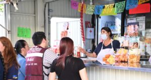 UBU y Salud supervisan tienditas de la prepa Allende, para garantizar venta de productos saludables