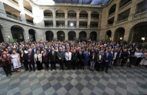 Jesús Madueña participa en la Reunión Nacional de Universidades con Claudia Sheinbaum