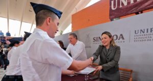 Sinaloa los necesita: Rector de la UNIPOL a policías recién egresados