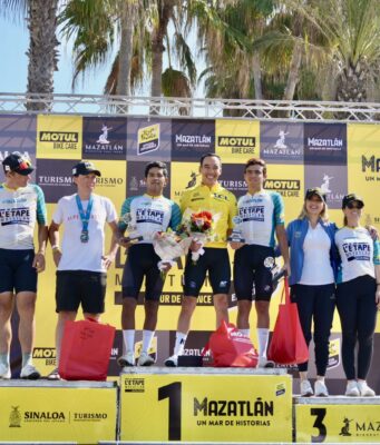 Encabeza Gobernador Rocha, premiación a ganadores de L´Étape Mazatlán by Tour de France 2025