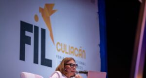 Sabina Berman reflexiona sobre “Mujer y poder” en la FIL Culiacán 2025