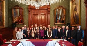 Se reúne Gobernador Rocha con la presidenta Claudia Sheinbaum en Palacio Nacional