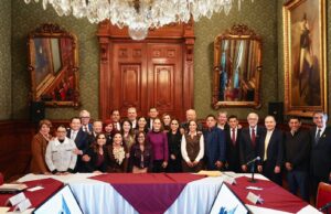 Se reúne Gobernador Rocha con la presidenta Claudia Sheinbaum en Palacio Nacional