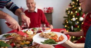 Moderación, la clave para evitar ganar de 3 a 5 kilos en las fiestas decembrinas