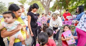 Segundo día de Caravana Navideña de DIF Sinaloa