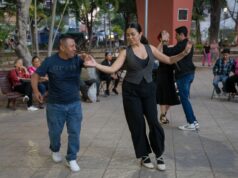 Entre pasos, sonrisas y memoria, el danzón volvió a reunir a Culiacán