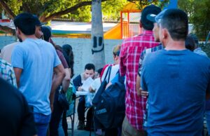 Sinaloa fortalece la atención integral a familias en situación de desplazamiento con apoyos invernales, alimentarios y de salud en Culiacán