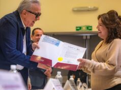 Gobernador Rocha encabeza entrega de 57 gratificaciones por jubilación a personal de COBAES