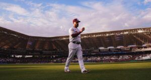 Manny Barreda teje una joya y Tomateros golpea primero en semifinales