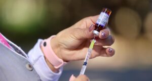 Secretaría de Salud habilita más macrocentros de vacunación contra el sarampión