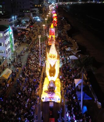 Más de 550 mil personas disfrutan el primer gran desfile del Carnaval Internacional de Mazatlán 2026