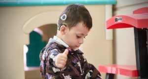 Implantes cocleares transforman la vida de 78 pacientes pediátricos en Sinaloa