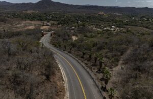 Esta semana quedarán listas las carreteras a 69 destinos turísticos en Sinaloa