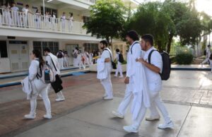 Más de 10 mil jóvenes solicitan ficha en primer día de preinscripciones en licenciatura: UAS