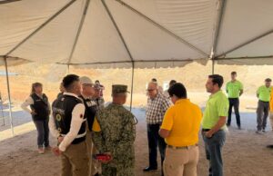 Gobernador Rocha acude a mina de Santa Fe, en Rosario; sigue atento al operativo de rescate