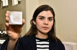 Investigadora desarrolla cementantes alternativos para reducir hasta un 70% las emisiones de CO2