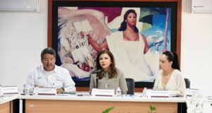 Aprueban proveedores para uniformes y útiles escolares gratuitos, y las fechas del canje