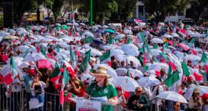 Entre porras, banderas y esperanza; así respaldó Sinaloa a su Presidenta
