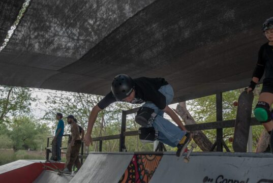 Celebran Go Skate Day con competencias, premios y firma de autógrafos en Parque Las Riberas