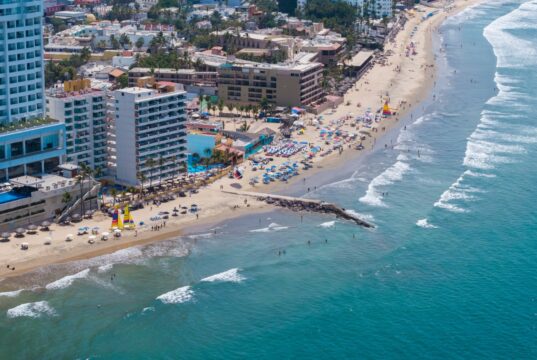 Sinaloa conquista a los turistas este verano con sus playas espectaculares