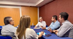 Realizan encuentro el Rector Jesús Madueña y líderes del SUNTUAS; analizan el avance de las gestiones para cumplir con los derechos laborales