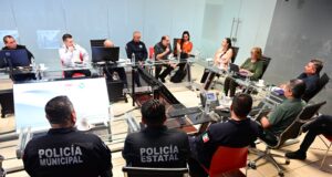 Mesa de diálogo reúne a autoridades de seguridad con experta de la LSE