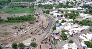 Habilitan dos carriles a la circulación de oriente a poniente por la obra del puente del boulevard Pedro Infante