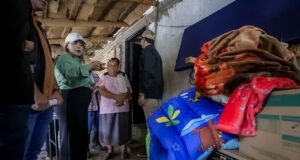 Recorre Gobernadora Yeraldine Bonilla localidades afectadas por lluvias en Mocorito