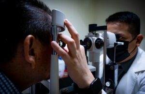 Trastornos visuales ya son la tercera causa de discapacidad en México, revela estudio del CIDOCS