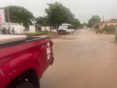 Reporte preliminar: Lluvias movilizan a Protección Civil y rescatan a 25 pasajeros en Culiacán