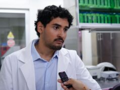 Diego Yahir, egresado de la Facultad de Medicina de la UAS, presenta en Europa innovadora “biopsia virtual” contra el cáncer de mama metastásico