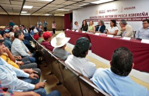 Gobierno federal y pescadores acuerdan acciones para fortalecer la pesca ribereña