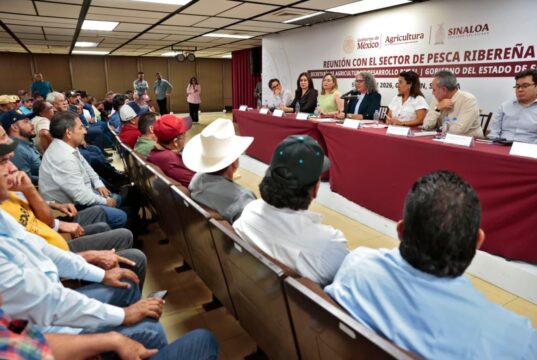 Gobierno federal y pescadores acuerdan acciones para fortalecer la pesca ribereña