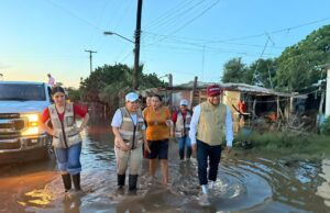Atiende Gobierno de Sinaloa a familias afectadas por inundaciones generadas por mareas efecto de “Polo”