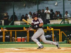 Con una gran ofensiva Tomateros de Culiacán derrota 11-3 a Cañeros de Los Mochis