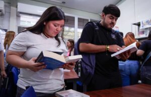 Con más de 500 obras, el programa Libros Libres de Editorial UAS acerca conocimiento y literatura a estudiantes de Criminalística, Criminología y Ciencias Forenses