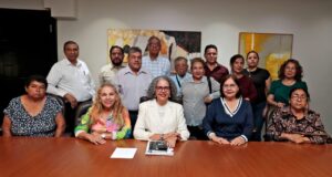 Gobernadora Graciela Domínguez Nava se reunió con la Asociación de Jubilados de la UAS